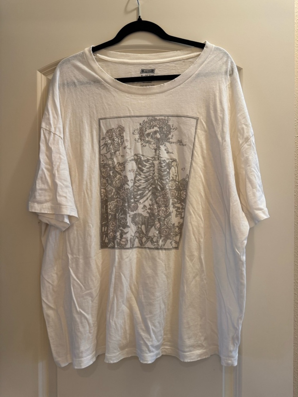 AE oversized Grateful Dead t-shirt